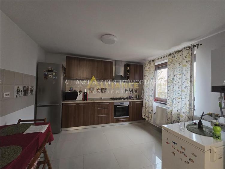 Casa mobilata- 4 camere - 472mp teren - pod - beci - statie dedurizare - 3