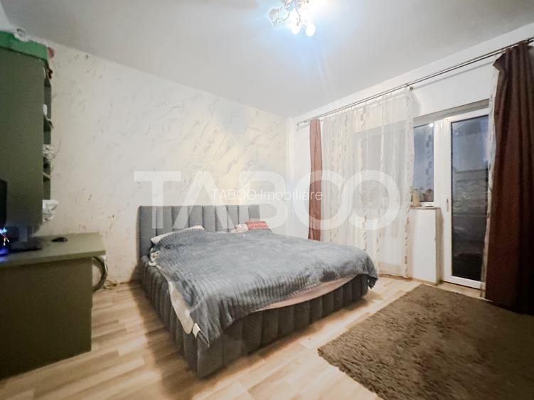 De vanzare apartartament cu 3 camere la demisol inalt cu parcare - 2