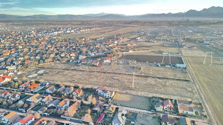 Teren intravilan cu Autorizatie de Construire - 19