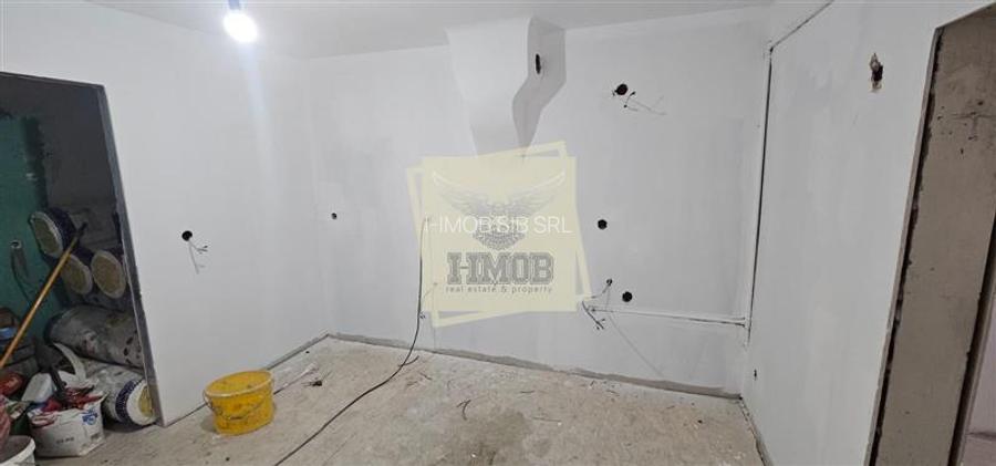 Proprietate 2 case | 1000 mp teren | Ideal locuinta + business | Cisnadie - 19