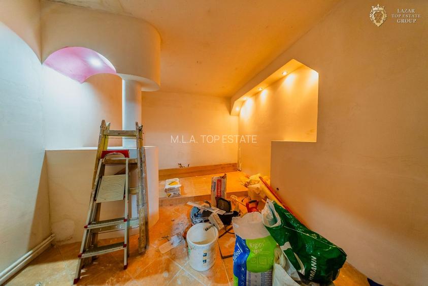 Casa de vanzare 7 camere Santana - 20