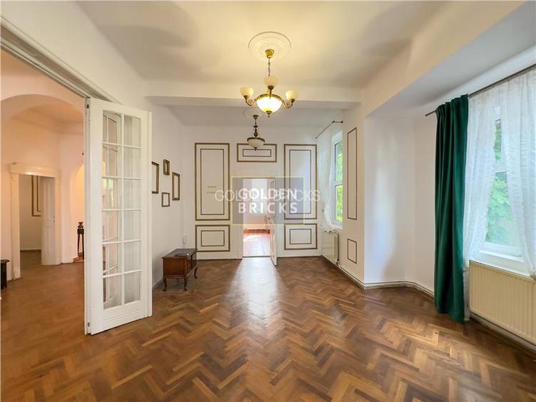 Piata Unirii | Tineretului | 5 camere + terasa | Curte | Parcare - 2