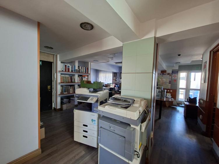 De vanzare 4 camere, ideal birouri - 4