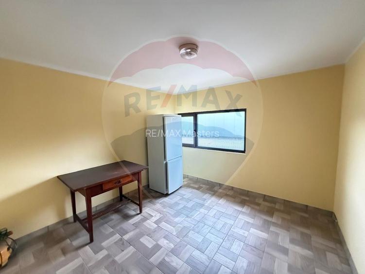 Hală industrială cu birouri si teren Gura Humorului - 10