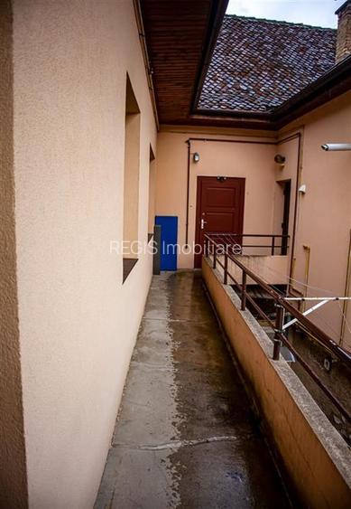 Apartament 3 camere la casa, 200 m de Poarta Schei - 10