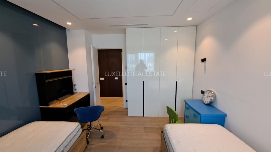 APARTAMENT 4 CAMERE CU SCARA INTERIOARA TIP LOFT -ULTRA LUX - 24