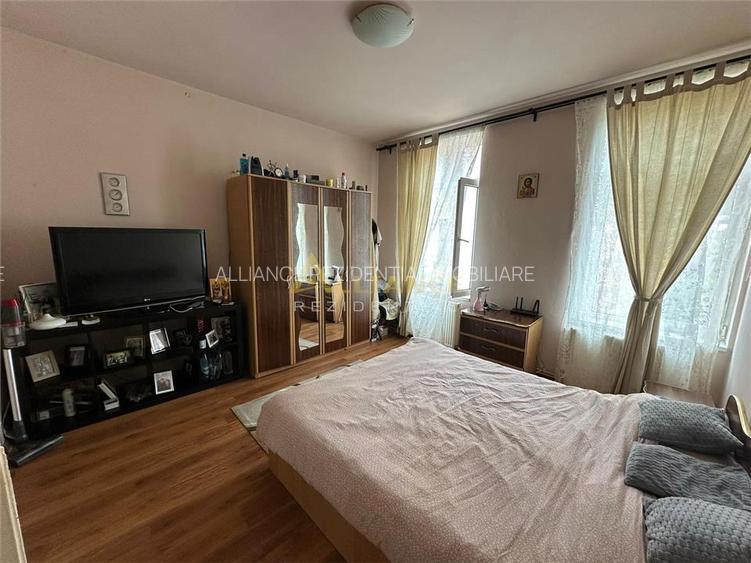 Apartament 4 camere , 92 mp { Metrou Universitate } - 5