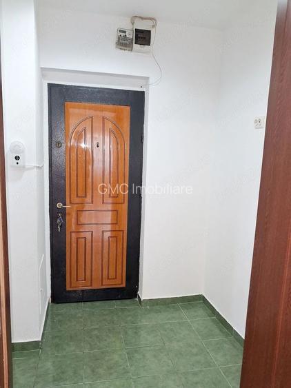 DE VANZARE  GARSONIERA ZONA LUJERULUI - 8