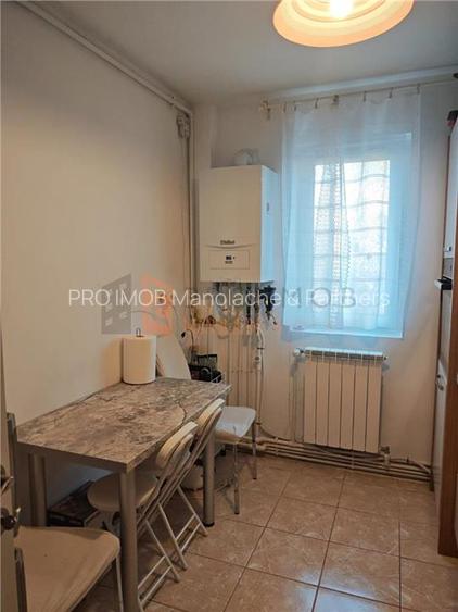 Apartament 3 camere cf 1 semidecomandat in zona Crang - 11