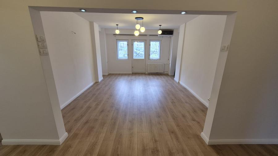 Decebal - Pta Muncii - Alba Iulia - Apartament 4 camere - Spatiu Birou -Cabinet