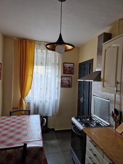 Proprietar, apartament 3 camere, confort 1, decomandat, central, Piața Mică - 2