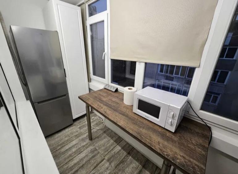 Dristor metrou ,bl.reabilitat,et.3/4,DECOMANDAT,mobilat,utilat complet,AC