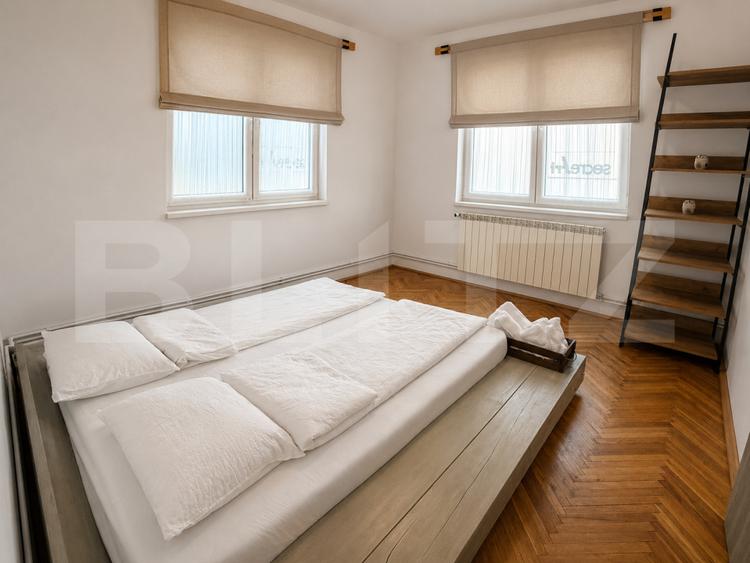 Casa 6 camere de inchiriat, 250 mp, 2 bai, terasa, curte 500 mp, zona Cetate