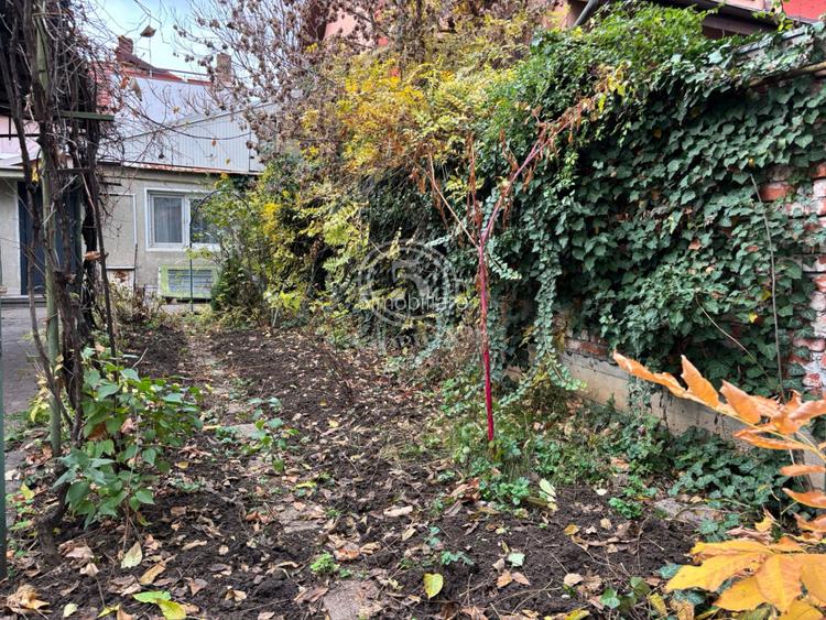 PIATA DOMENII/ CASA- 3 CAMERE VESELE/ GRADINA/COMISION 0% - 20