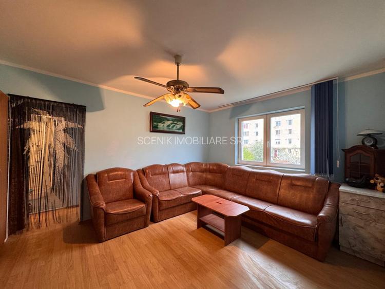 Codlea, zona Nordului, de vanzare apart. cu doua camere - 2