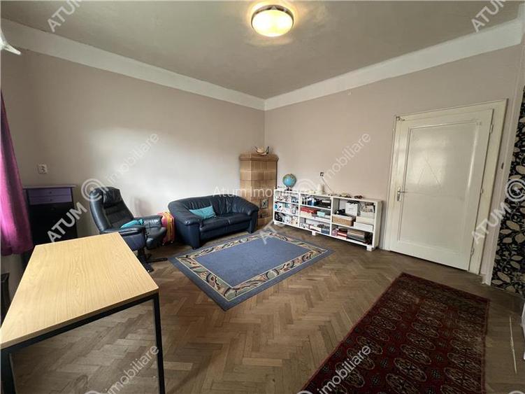 Casa individuala cu 4 camere si teren 900 mp zona Calea Poplacii - 18