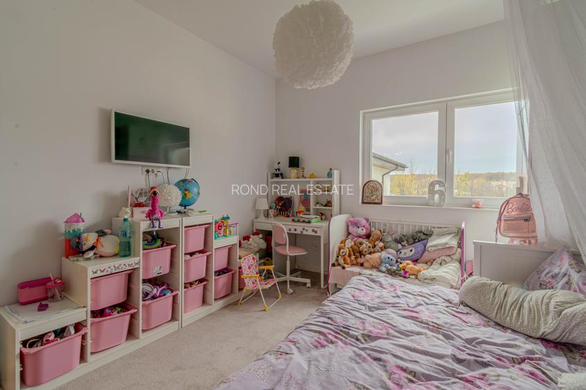 Locuinta construită pentru a fi locuită, nu doar admirată, complet mobilata - 51