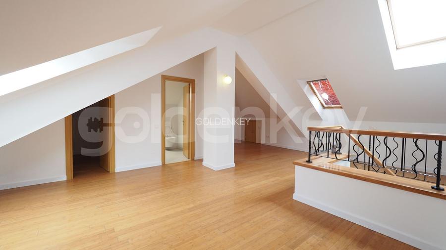 Vila nemobilata cu 5 camere | piscina | teren tenis - 16