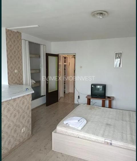 Basarabia - Tina Petre, Bloc mixt- garsoniera - 3