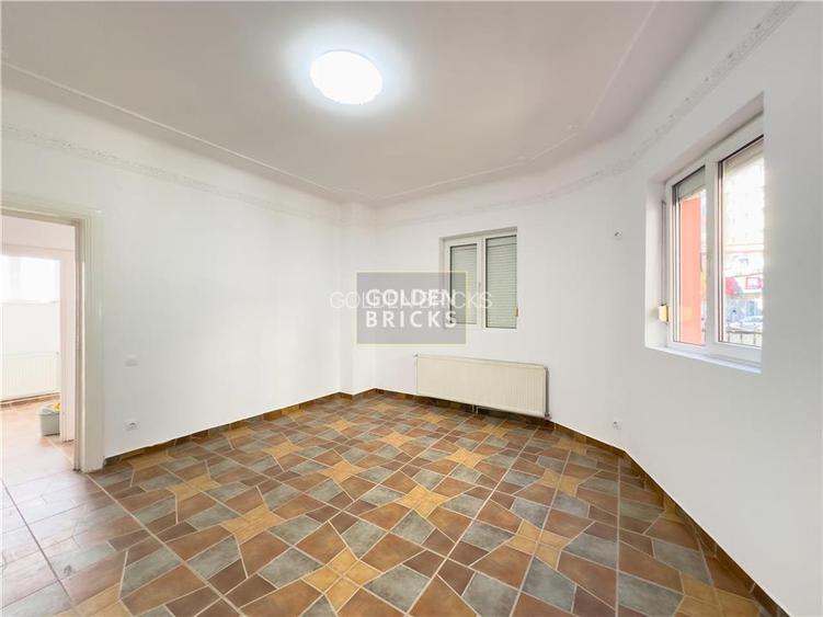 Parcul Circului | La bulevard | Vila individuala | 5 camere - 4