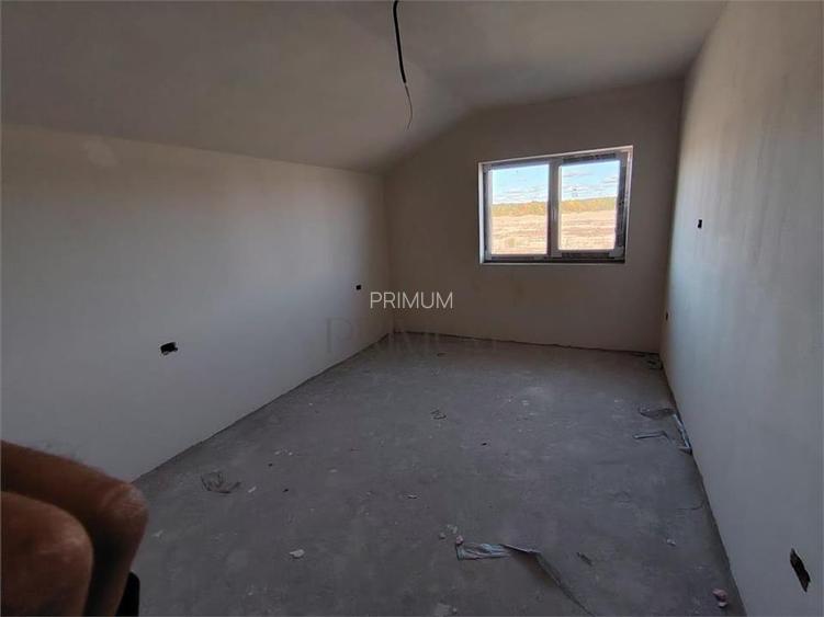 Duplex modern - bucatarie inchisa - zona linistita - teren 375 mp - 7