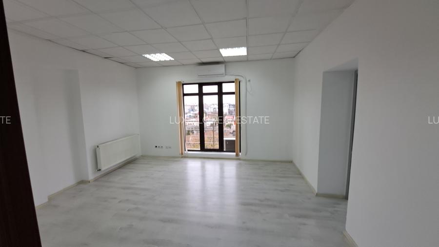 SPATIU BIROU- CLADIRE BIROURI PREMIUM- COSTURILE UTILITATILOR SUNT INCLUSE - 17