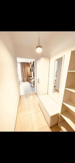 De vanzare Garsoniera,  Universitate Metrou, sector 2 - 6