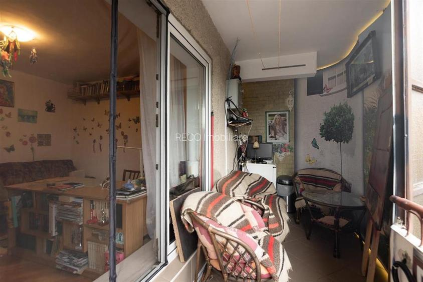 RECO Apartament 4 camere, decomandat, Bloc cu lift, Etajul 3, sub 1300 euro mp - 22