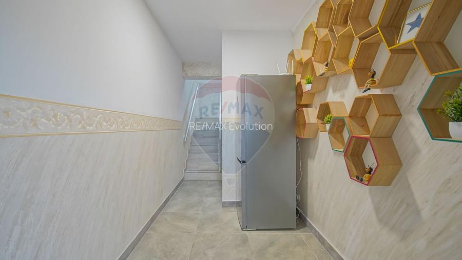 Vila cu 9 dormitoare și 7 băi în Stupini, Brașov - 17