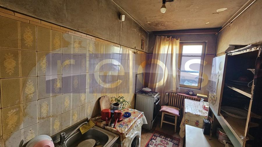 De Vanzare 3 camere la doar câțiva pași de metrou – Favorit - 6