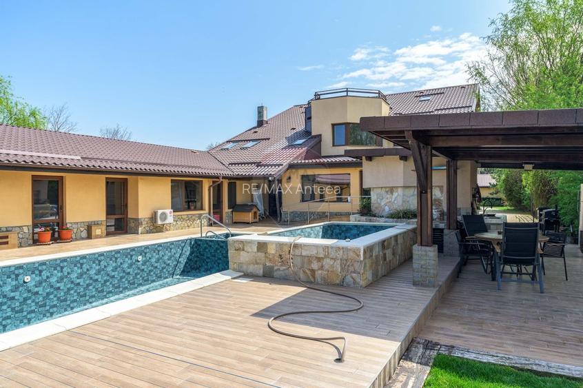 Vilă cu parc, piscină, jacuzzi și foișor, panouri fotovoltaice - 16