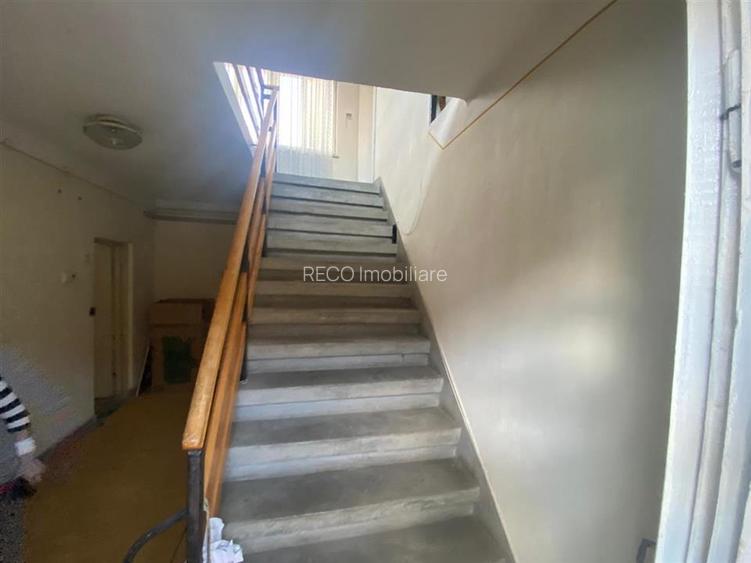 Reco casa P+E cu doua apartamente - 16