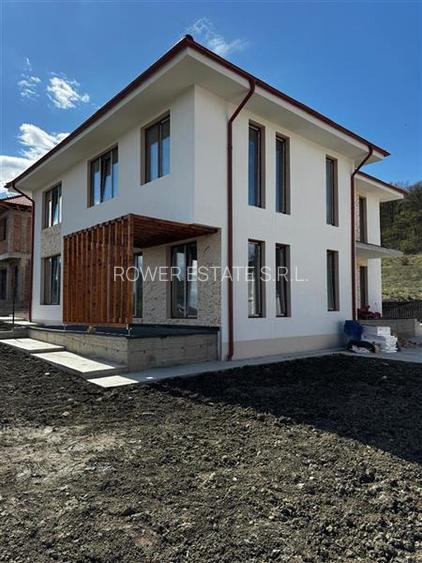 Casa Tip Duplex parter+etaj,120 mp utili,400 mp de teren, situata in Chinteni! - 10