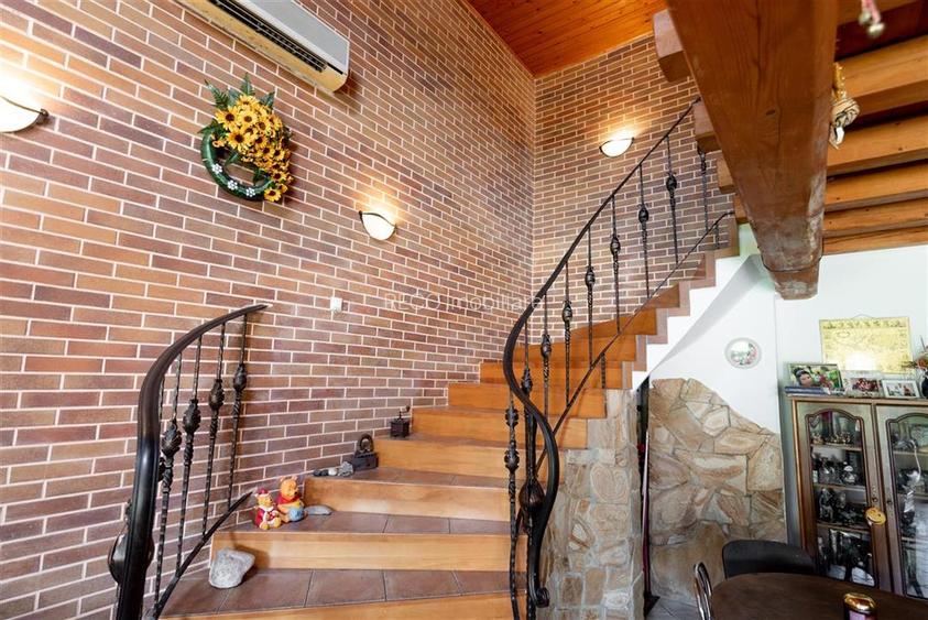 RECO Casa dubla cu teren generos - 32