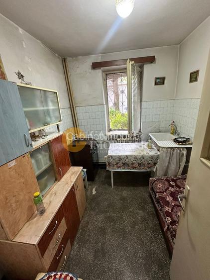 TUDOR VLADIMIRESCU - 2 CAMERE - 52MP - DE RENOVAT - 2