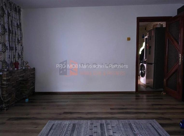 Apartament 2 camere cf 1 semidecomandat zona Micro 5 - 2