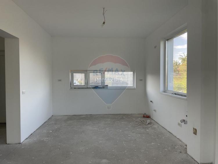 Duplex la cheie cu 4 camere in Sacalaz - 3