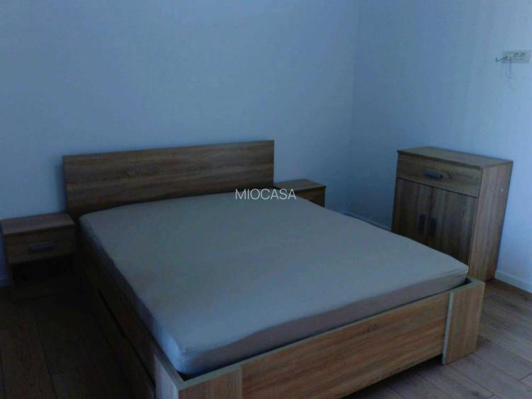 NOU in Oras. La asfalt. Etaj intermediar. 2 Terase. - 4