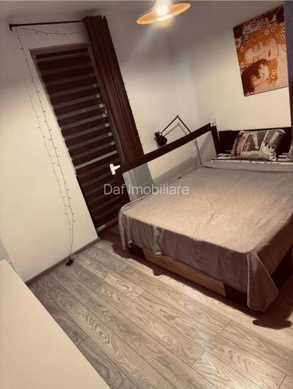 115000 euro - 2camere-55mp- decomandata-centrala proprie-metrou - 2
