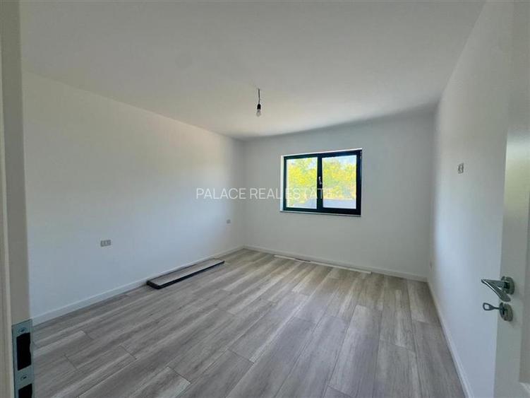 Vila individuala de vanzare in Barnova, zona retrasa si linistita - 12