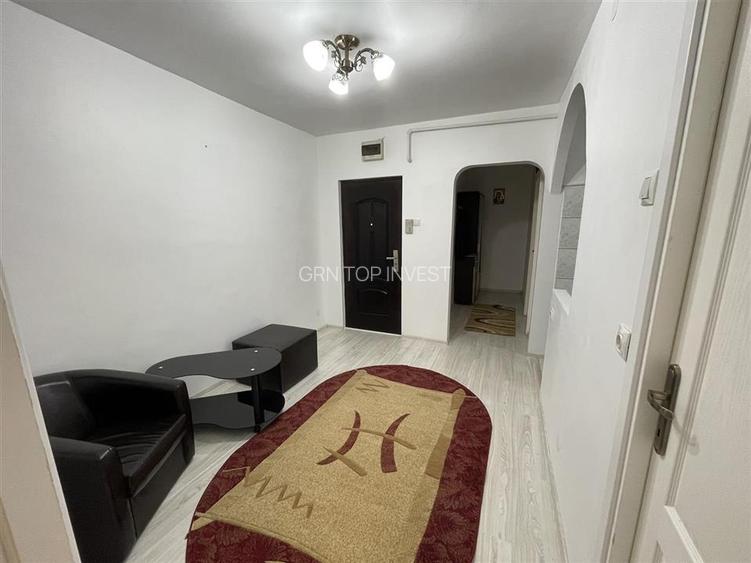 Apartament cu 2 camere decomandat si balcon in Vasile Aaron - 3