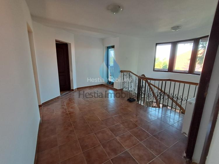 Vila individuala,P+E, zona Motel-Bucium. - 2