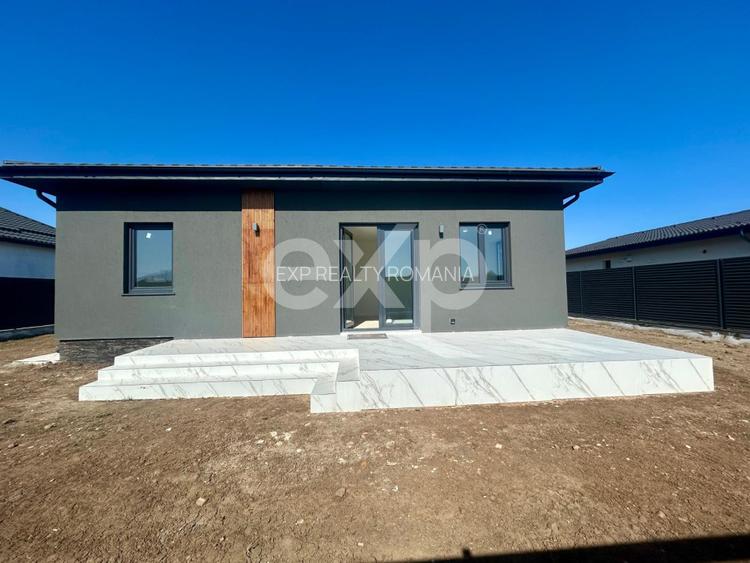 Casă de vânzare în Sânpetru- 107 mp , teren 500 mp - 220.00 euro. - 6