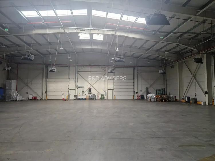 Spatiu industrial, birouri si teren de vanzare, situate intre DNCB - A2 si A0 - 10