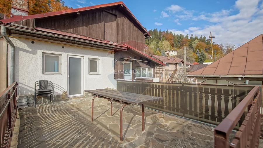 Vilă cu farmec istoric în Bușteni, pensiune sau locuință de vacanță! - 27