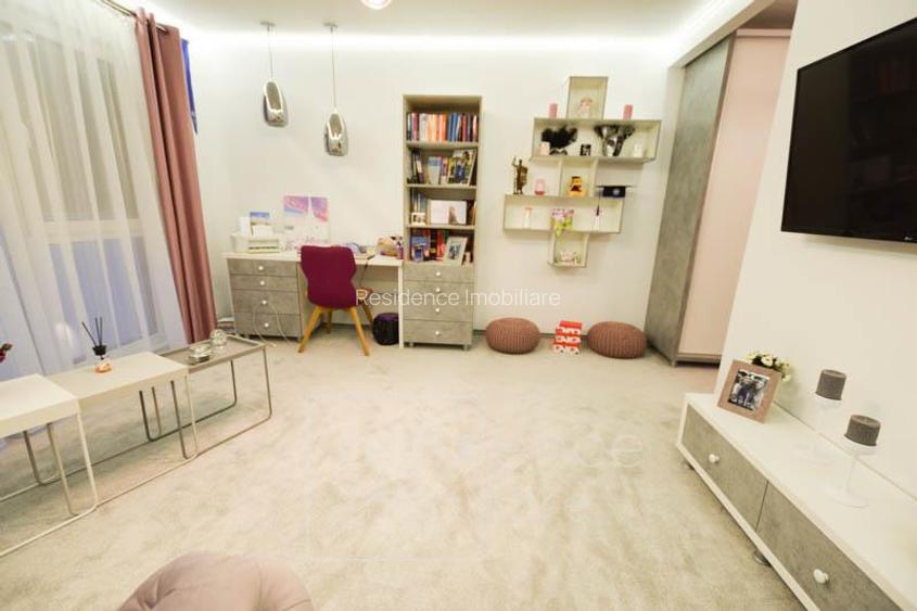 La cheie! Duplex Lux 5 camere, 191 mp in Europa, Curte 220 mp,Parcari - 12