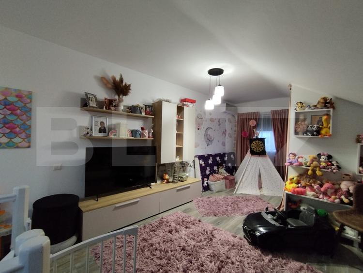 Apartament 2 Camere si Mansarda , Hlincea , 53mp