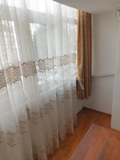 4 Camere Et.1/8 An 1997 Zona Unirii - Piata Sf. Vineri - 9