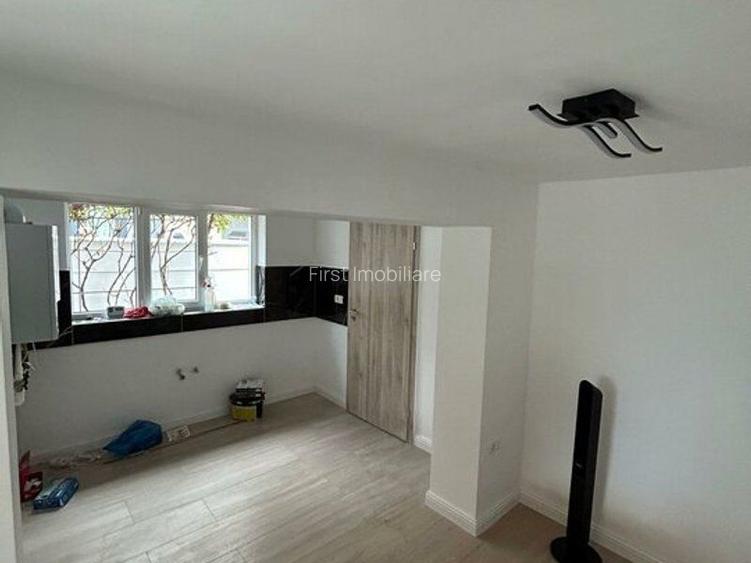 Ofer spre inchiriere casa individuala,renovata,3 camere - 5