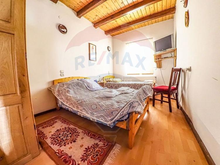 Vila / Pensiune cu 20 camere de vânzare în Câmpulung Moldovenesc, SV - 8